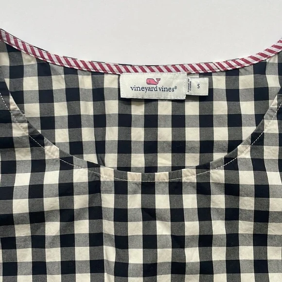 Vineyard Vines Top - Picture 2 of 4